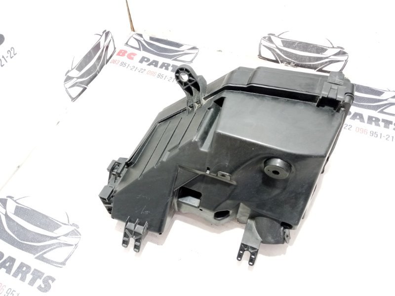 Корпус блока предохранителей Rogue 2021 T33 2.5