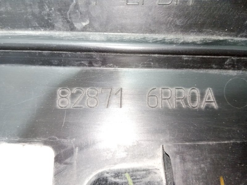 Накладка двери задняя левая Rogue 2021 T33 2.5