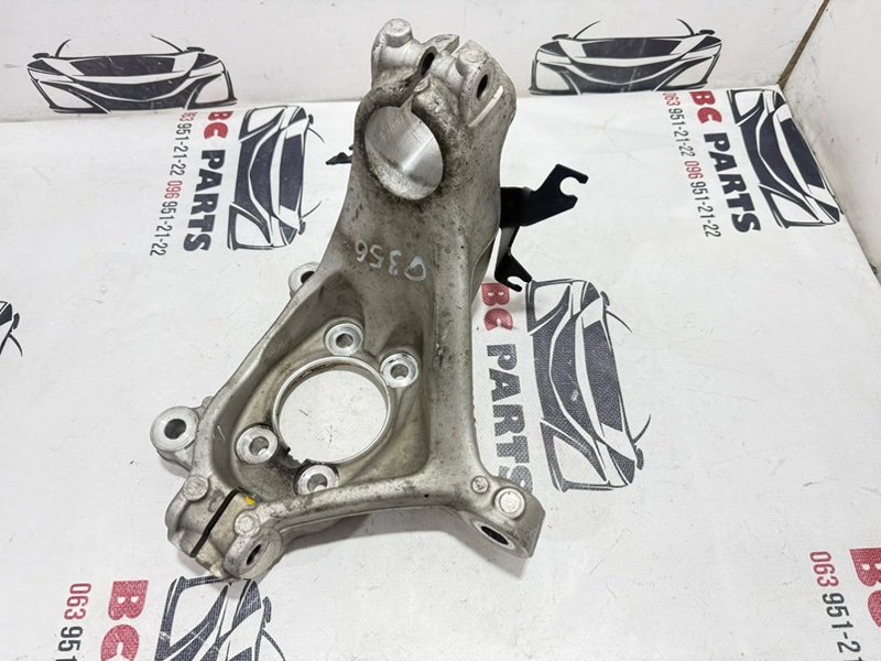 Кулак поворотный передний правый Nissan Rogue T33 2.5