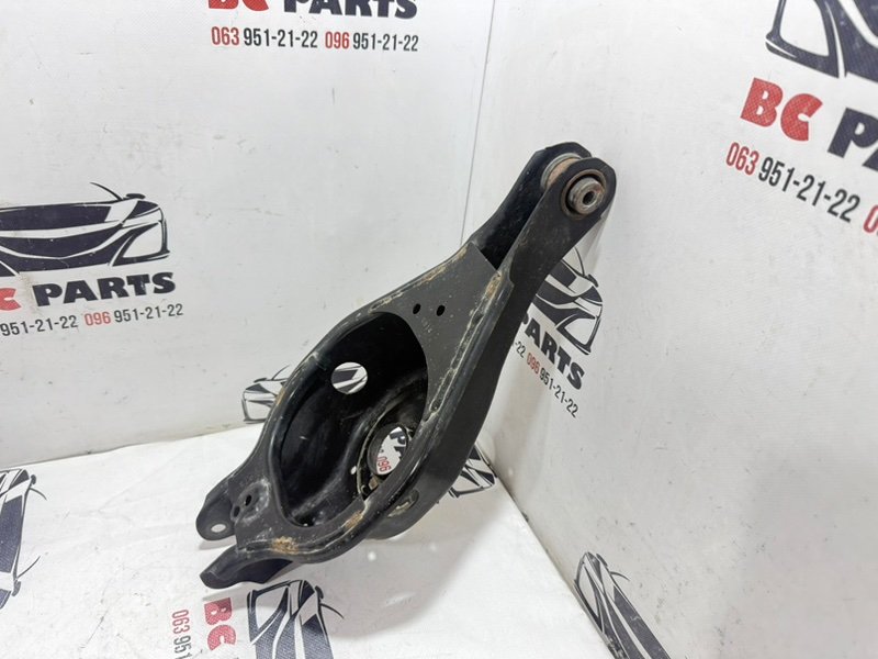 Рычаг подпружинный задний Nissan Rogue T33 2.5 Рычаг подпружинный задний Nissan Rogue T33 2.5