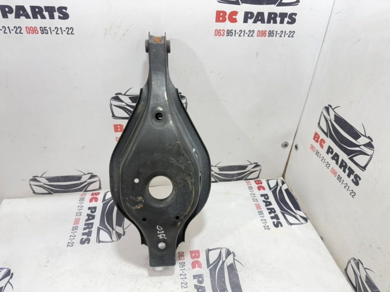 Рычаг подпружинный задний Rogue 2020 T33 2.5 Рычаг подпружинный задний Rogue 2020 T33 2.5