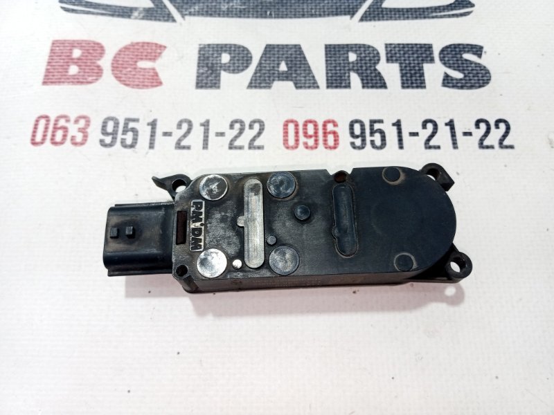 Моторчик жалюзей Nissan Rogue T33 2.5