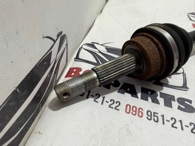 Привод ( полуось) задний Nissan Rogue T33 2.5