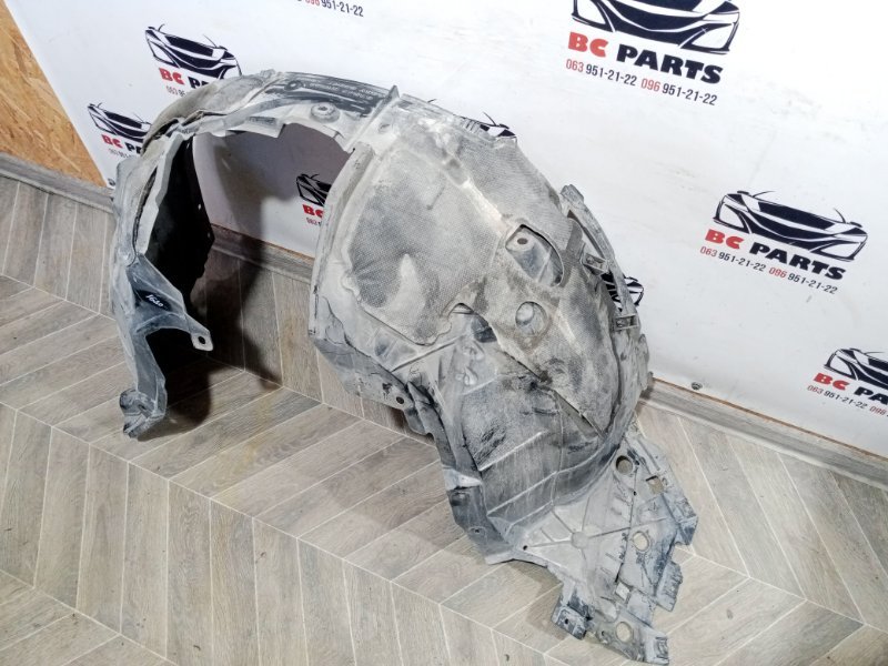 Подкрылок передний левый Nissan Rogue T33 2.5