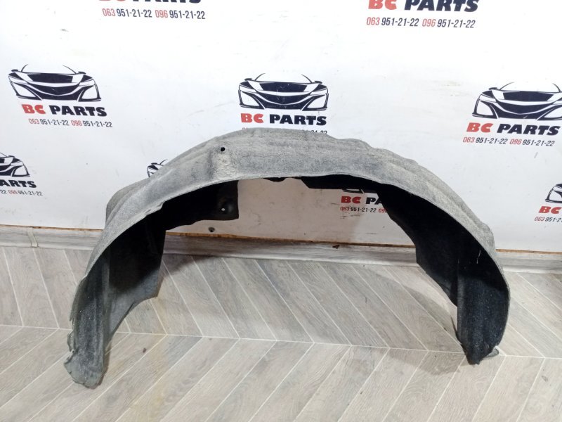 Подкрылок задний правый Rogue 2021 T33 2.5 Подкрылок задний правый Rogue 2021 T33 2.5