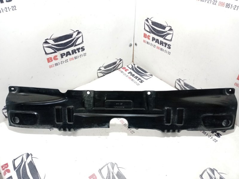 Запчасть крепление бампера заднее Nissan Rogue 2021 T33 2.5 747986RR0H Б/У Крепление бампера заднее Nissan Rogue 2021 T33 2.5 747986RR0H Б/У