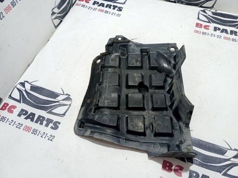 Защита двигателя правая Nissan Rogue 2021 T33 2.5 648386RR0A Б/У