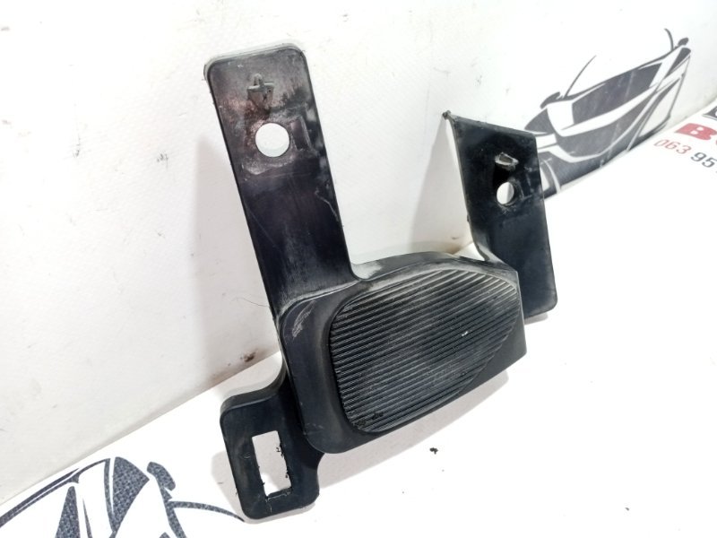 Заглушка ПТФ передняя левая Nissan Rogue 2021 T33 2.5 622576RR0B Б/У