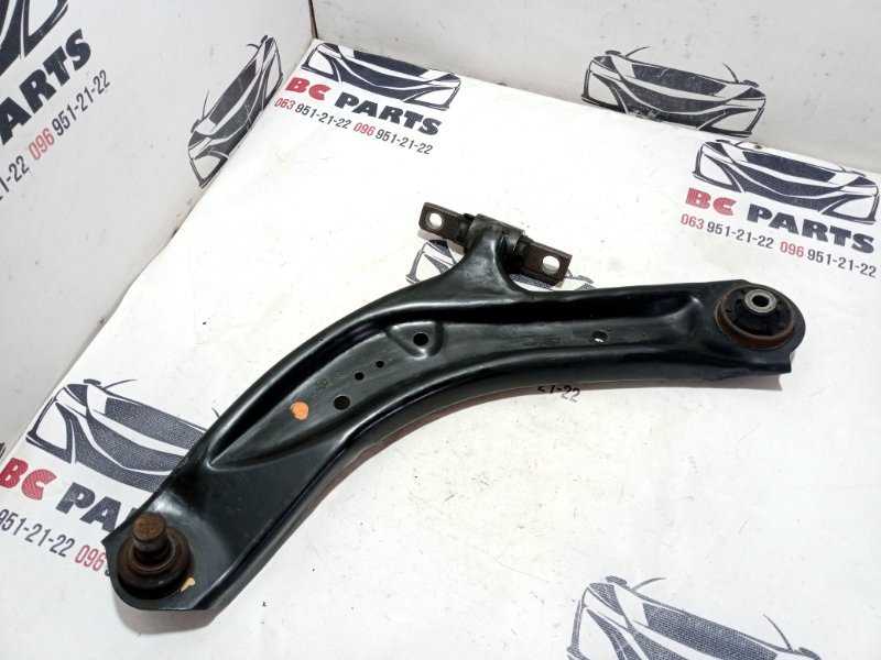 Рычаг подвески передний левый Nissan Rogue 2019 T32 QR25 2.5 54501-4BA0A Б/У