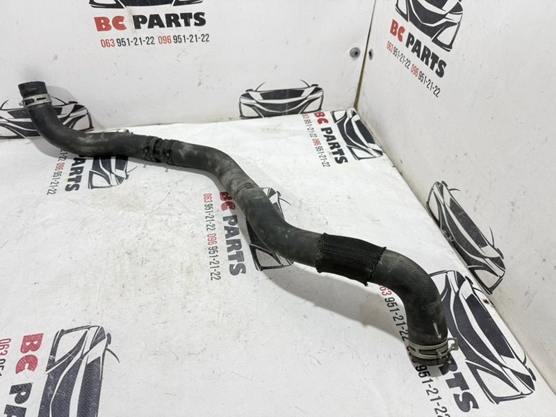 Патрубок радиатора Rogue 2020 T33 2.5