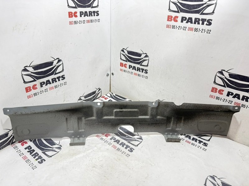 Крепление бампера заднее Nissan Rogue T33 2.5 Крепление бампера заднее Nissan Rogue T33 2.5