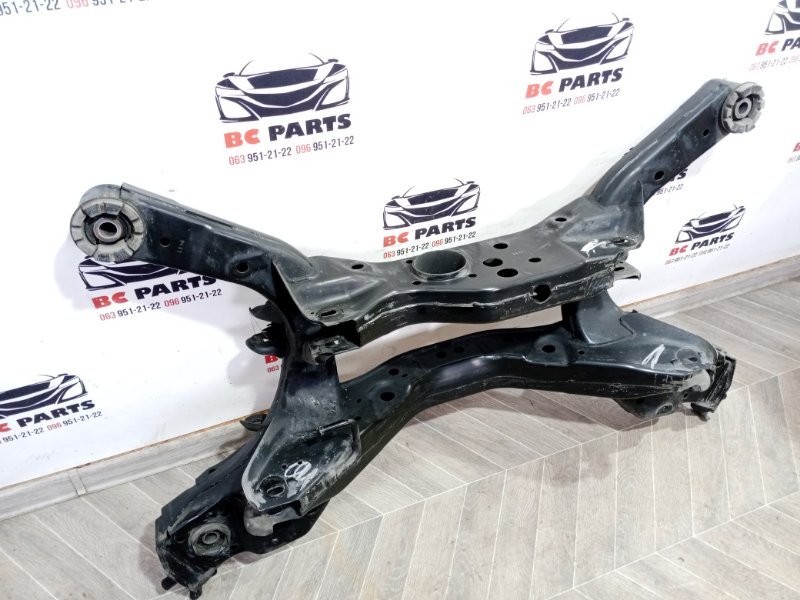 Подрамник задний Rogue 2021 T33 2.5 Подрамник задний Rogue 2021 T33 2.5