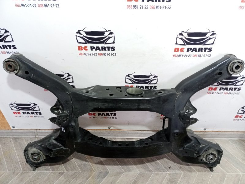 Подрамник задний Nissan Rogue T33 2.5 Подрамник задний Nissan Rogue T33 2.5