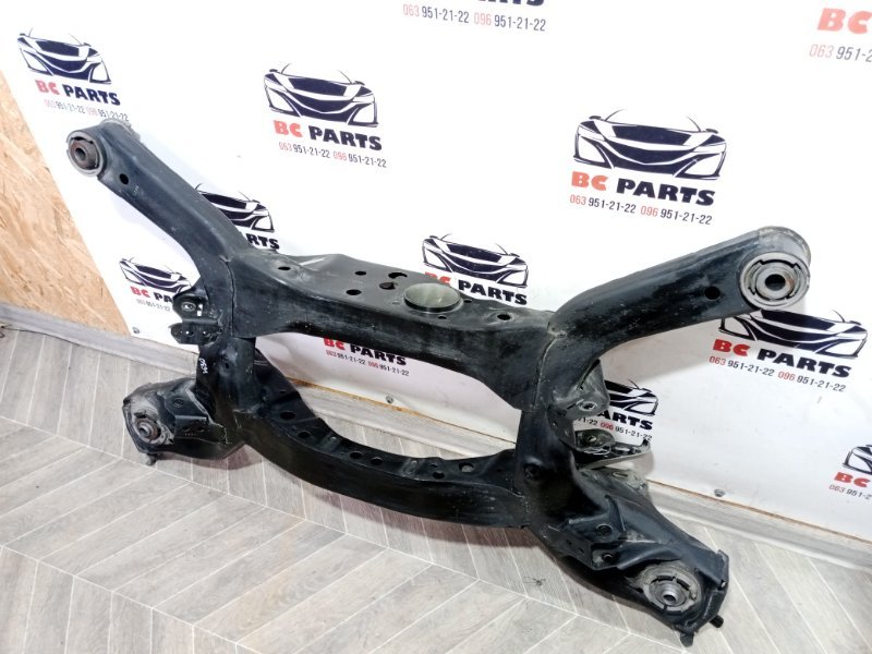 Подрамник задний Rogue 2021 T33 2.5 Подрамник задний Rogue 2021 T33 2.5