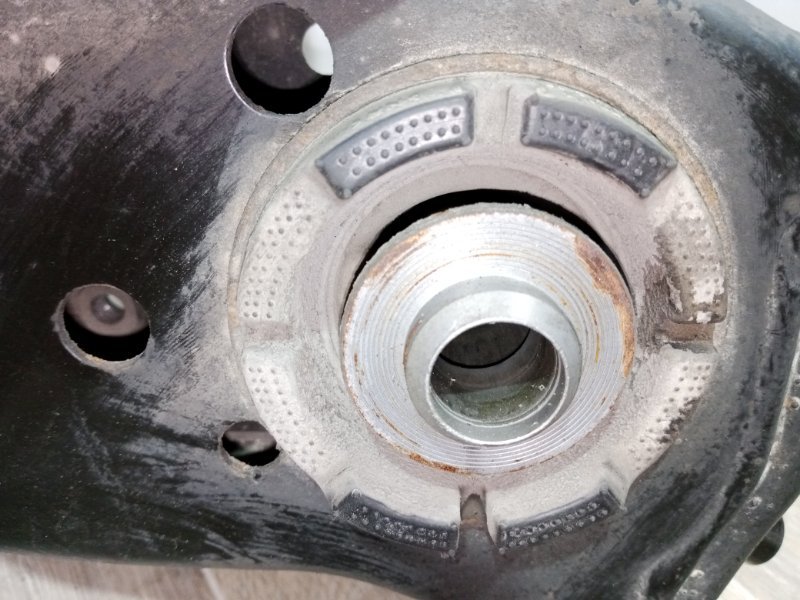 Подрамник задний Rogue 2021 T33 2.5 Подрамник задний Rogue 2021 T33 2.5