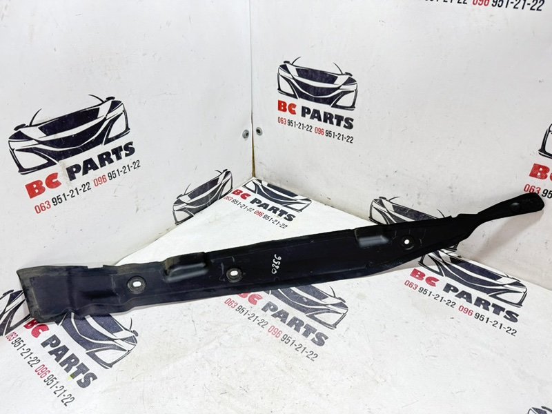 Запчасть пыльник крыла передний правый Nissan Rogue 2020 T33 2.5 631306ra0a Б/У Пыльник крыла передний правый Nissan Rogue 2020 T33 2.5 631306ra0a Б/У