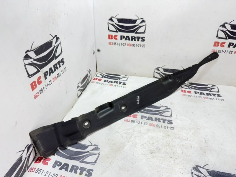 Пыльник крыла передний правый Rogue 2020 T33 2.5 Пыльник крыла передний правый Rogue 2020 T33 2.5