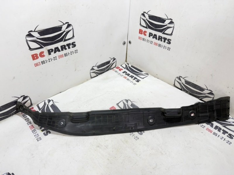 Пыльник крыла передний правый Rogue 2020 T33 2.5 Пыльник крыла передний правый Rogue 2020 T33 2.5