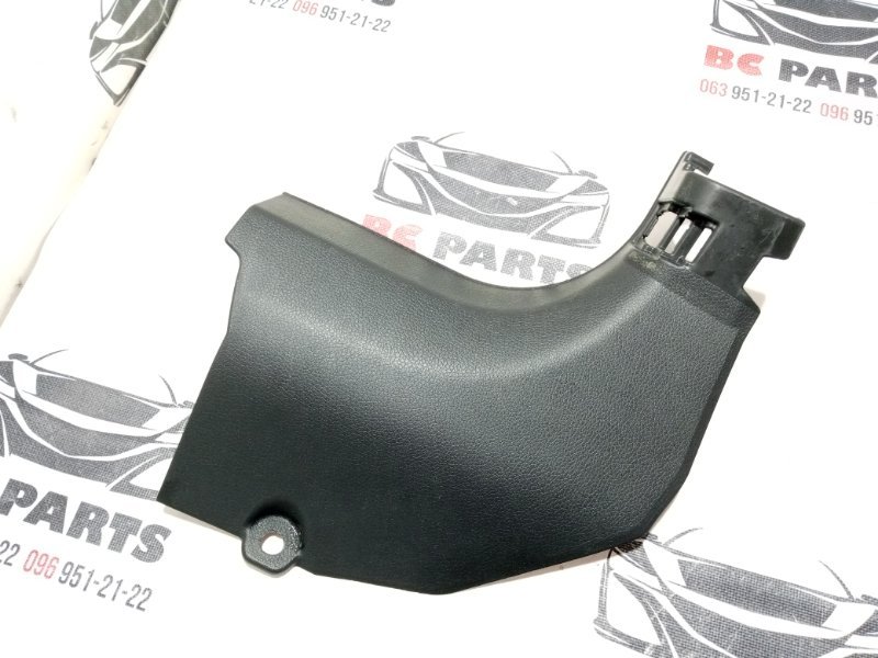 Накладка на порог салона передняя правая Rogue 2019 T32 QR25 2.5
