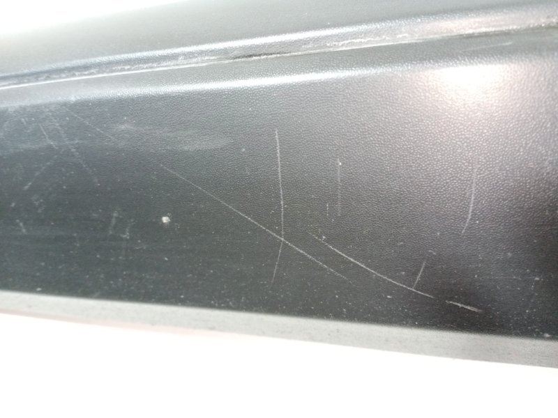 Накладка двери передняя правая Rogue 2020 T33 2.5 Накладка двери передняя правая Rogue 2020 T33 2.5