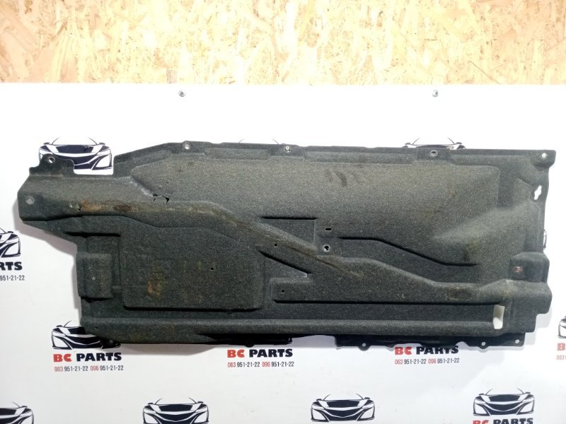 Защита днища кузова правая Nissan Rogue 2020 T33 2.5 74814-6RA0A Б/У