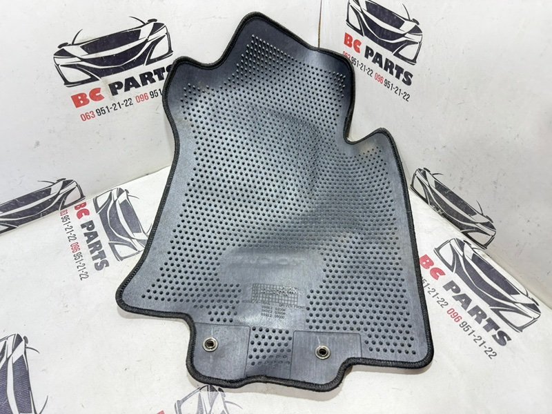 Комплект ковриков салона Rogue 2019 T32 QR25 2.5