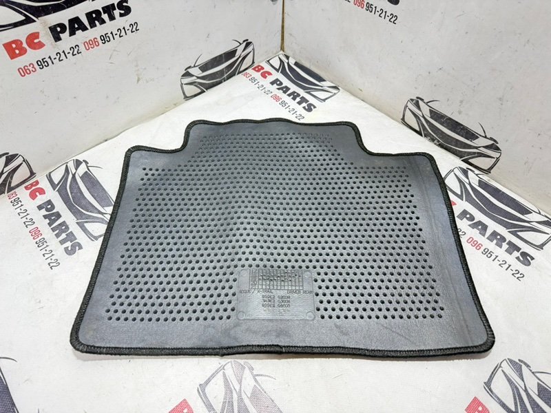 Комплект ковриков салона Rogue 2019 T32 QR25 2.5