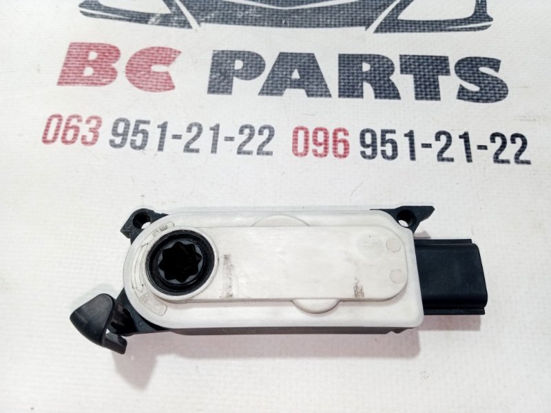 Моторчик жалюзей Nissan Rogue 2020 T33 2.5 114714002 Б/У