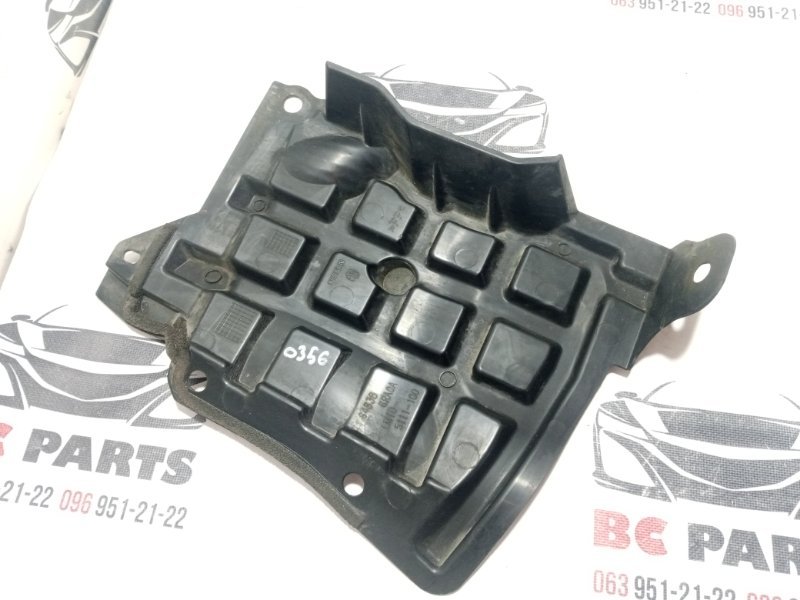 Защита двигателя правая Nissan Rogue 2020 T33 2.5 648386RA0A Б/У