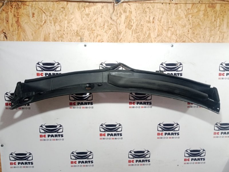 Жабо Nissan Rogue 2021 T33 2.5 66862-6RF0A Б/У