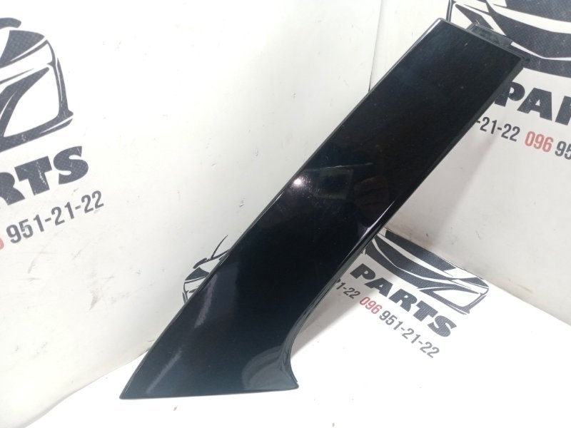 Накладка кузова правая Nissan Rogue 2017 T32 QR25 2.5 960324CE0A Б/У