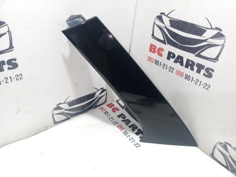 Накладка кузова левая Nissan Rogue 2017 T32 QR25 2.5 960334CE0A Б/У