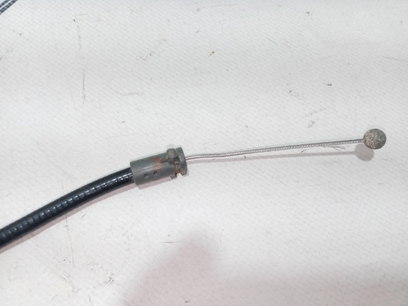 Трос замка капота Q7 2016-2020 4M 3.0