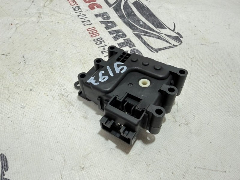 Сервопривод заслонок печки Mazda CX-5 2018 2.5 KD47-61-A70 Б/У