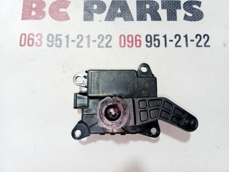 Сервопривод заслонок печки Nissan Rogue T33 1.5
