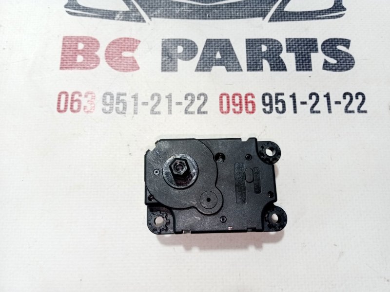 Сервопривод заслонок печки Nissan Rogue T32 QR25 2.5
