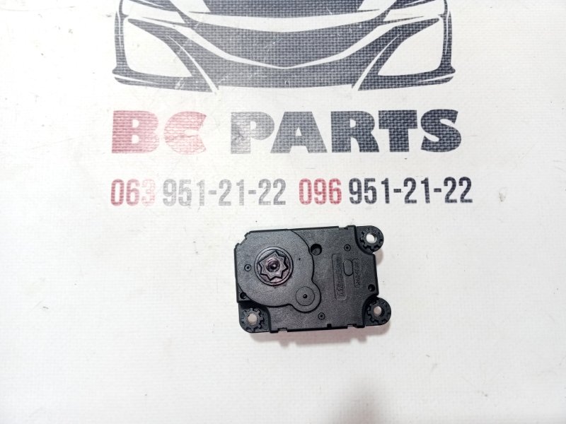 Сервопривод заслонок печки Nissan Rogue T32 QR25 2.5