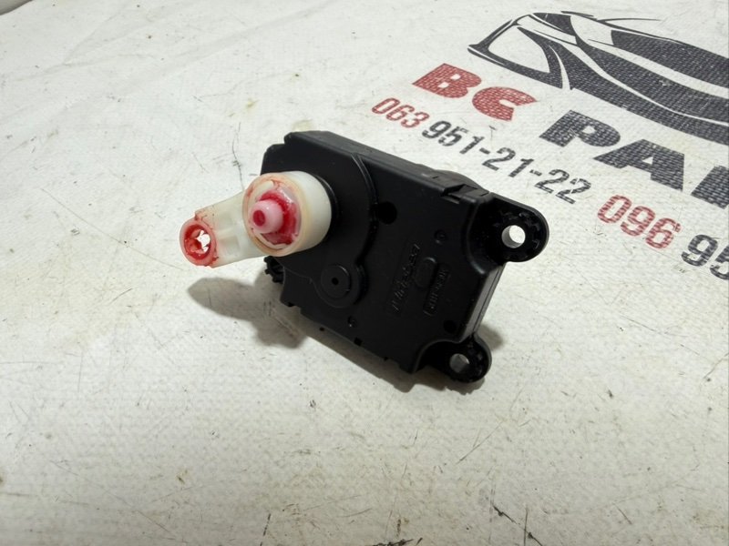 Сервопривод заслонок печки Rogue 2018 T32 QR25 2.5