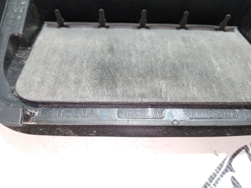 Решетка вентиляционная задняя Rogue 2020 T33 2.5