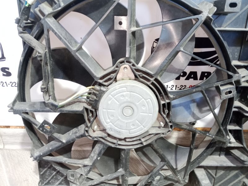 Диффузор радиатора Rogue 2017 T32 QR25 2.5