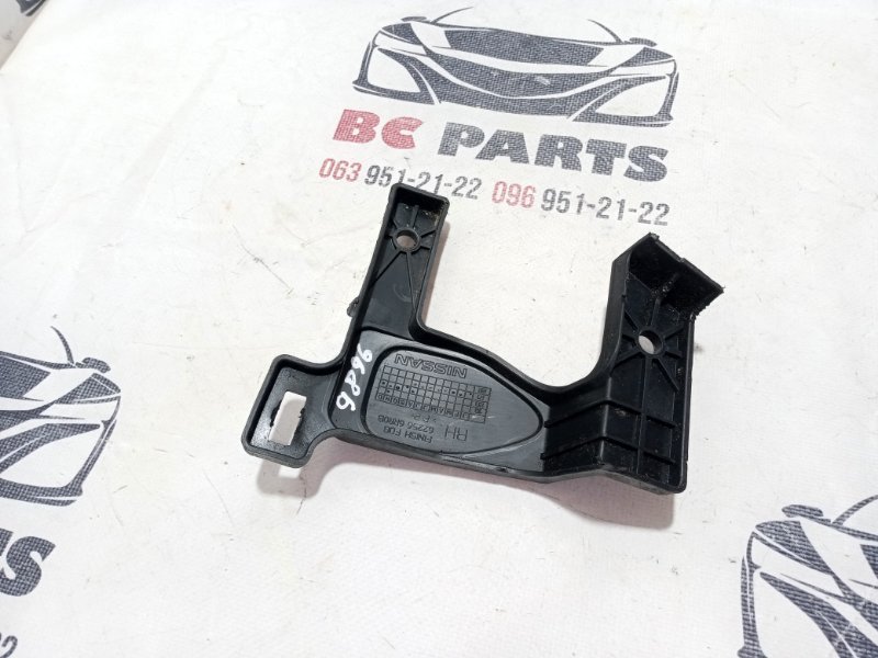 Заглушка ПТФ правая Rogue 2022 t33 1.5