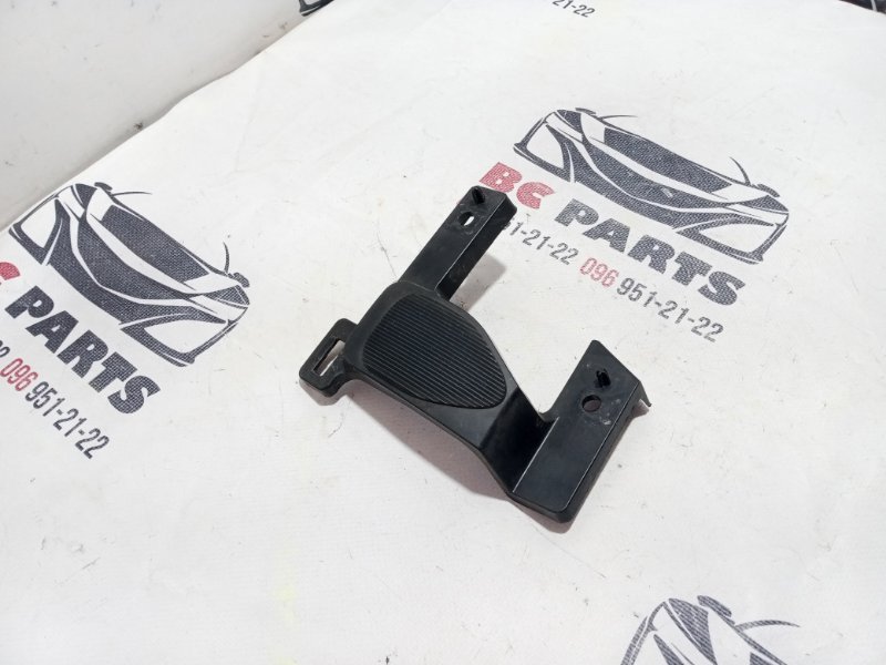 Заглушка ПТФ левая Rogue 2022 t33 1.5