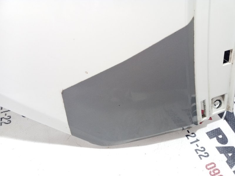 Клык бампера задний правый Rogue 2022 t33 1.5