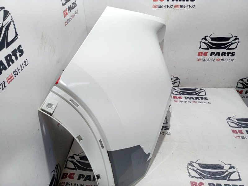 Клык бампера задний левый Nissan Rogue t33 1.5