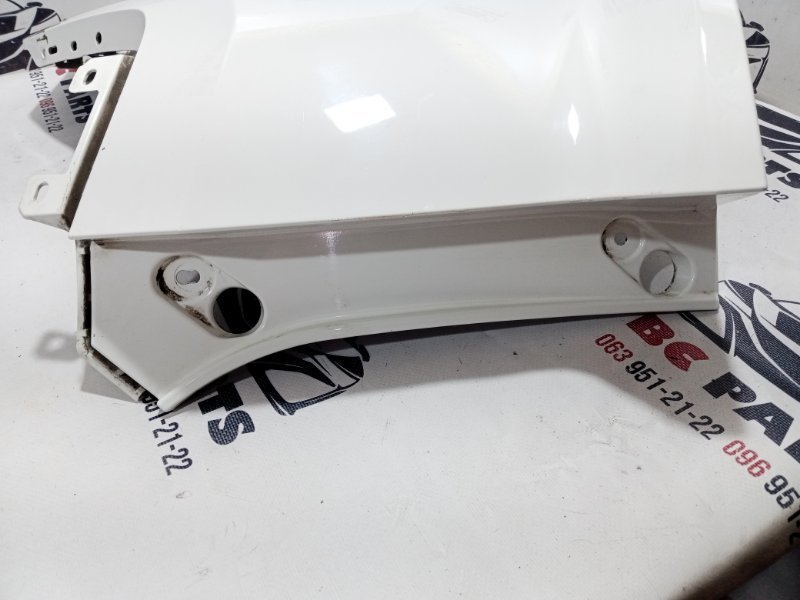 Клык бампера задний левый Rogue 2022 t33 1.5