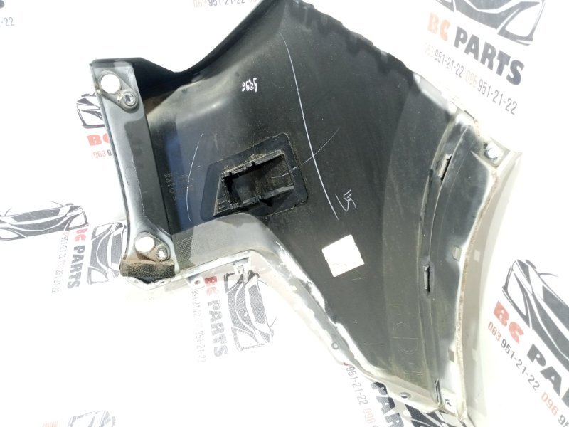 Клык бампера задний левый Rogue 2022 t33 1.5