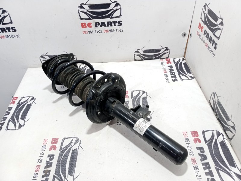 Стойка подвески передняя правая Rogue 2022 t33 1.5