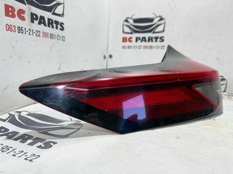 Фонарь наружный (в крыло) задний левый Nissan Rogue T33 2.5