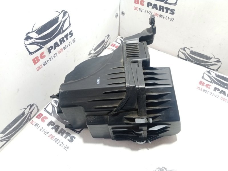Корпус воздушного фильтра Nissan Rogue 2021 T33 2.5 16500-6RA1A Б/У