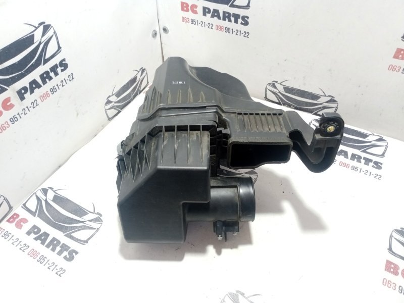 Корпус воздушного фильтра Nissan Rogue T33 2.5